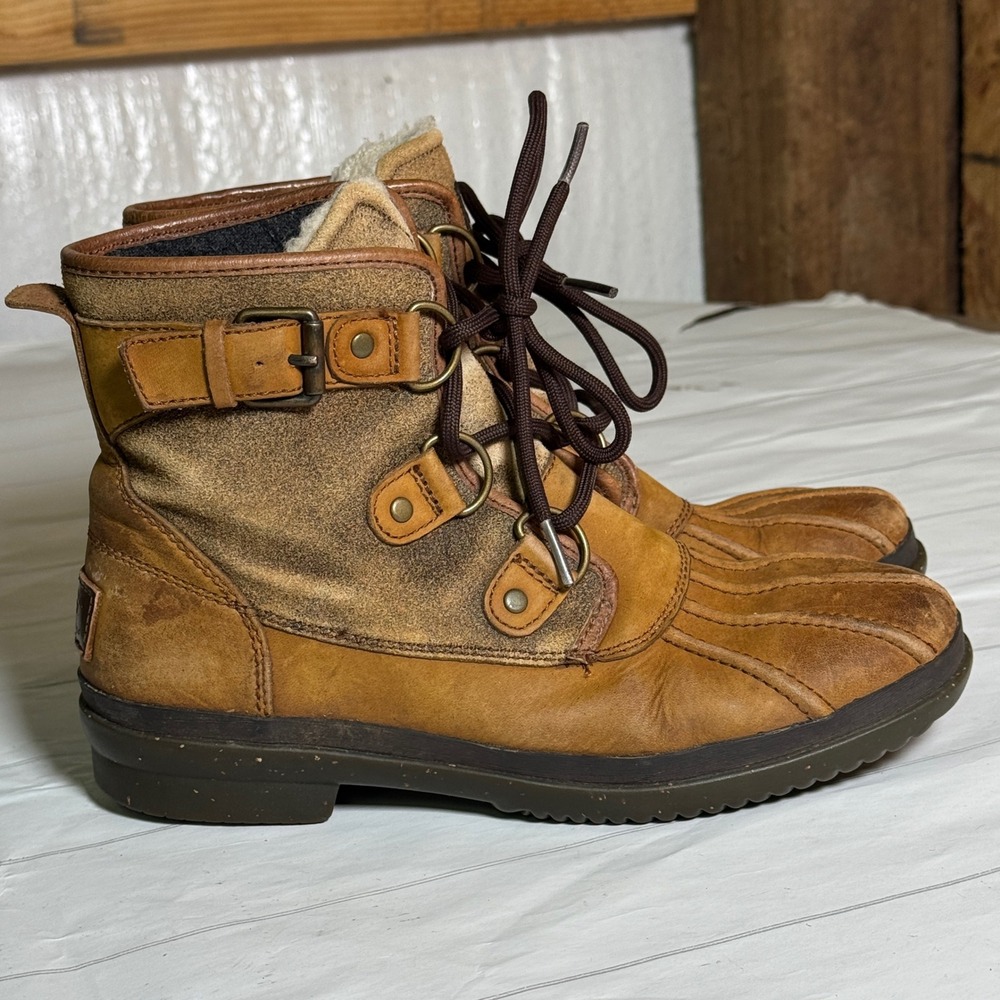 UGG Cecile Brown Leather Waterproof Duck Boots Ankle Booties Outdoors Women US 7
